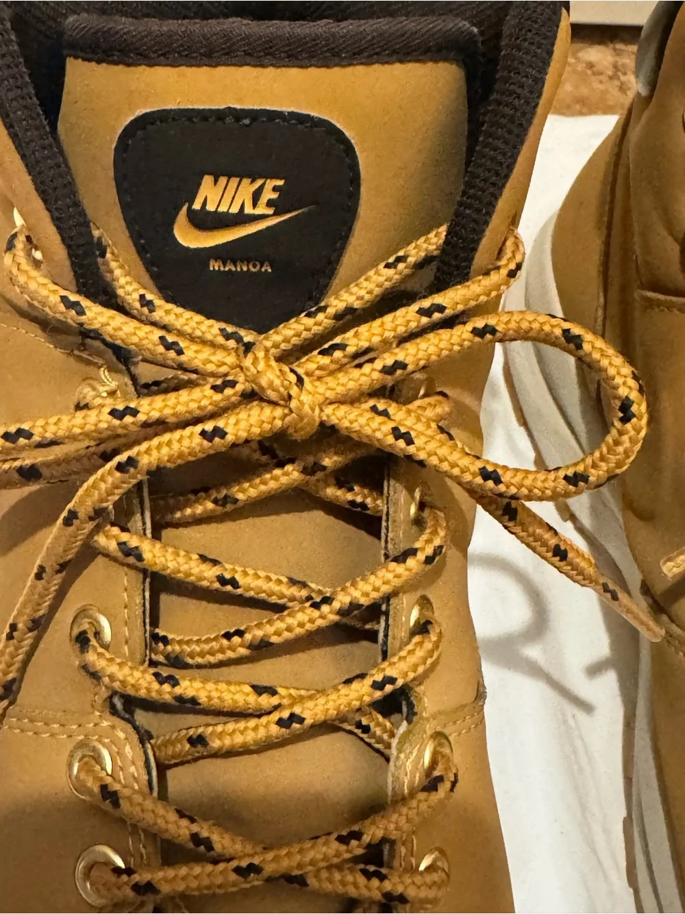 Nike Men’s Wheat/Tan High-Top Work-Style Boots